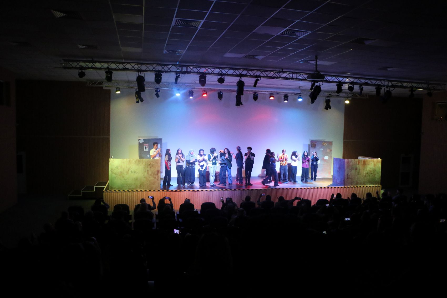assets/img/facility/auditorium.JPG